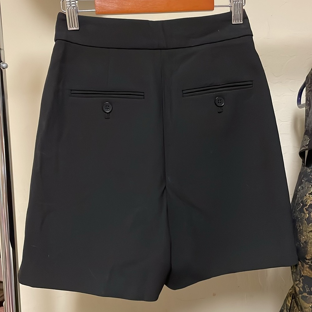 Aritzia Black Shorts - Picture 4 of 6